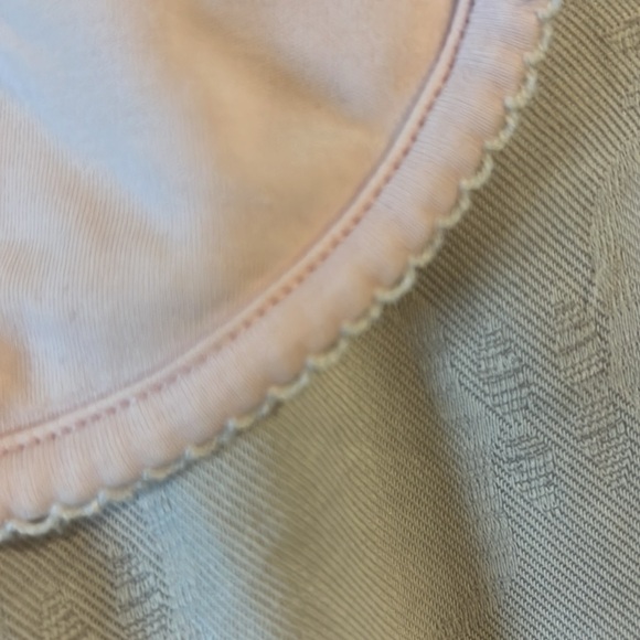 Kissy Kissy elephant bib - Picture 3 of 5